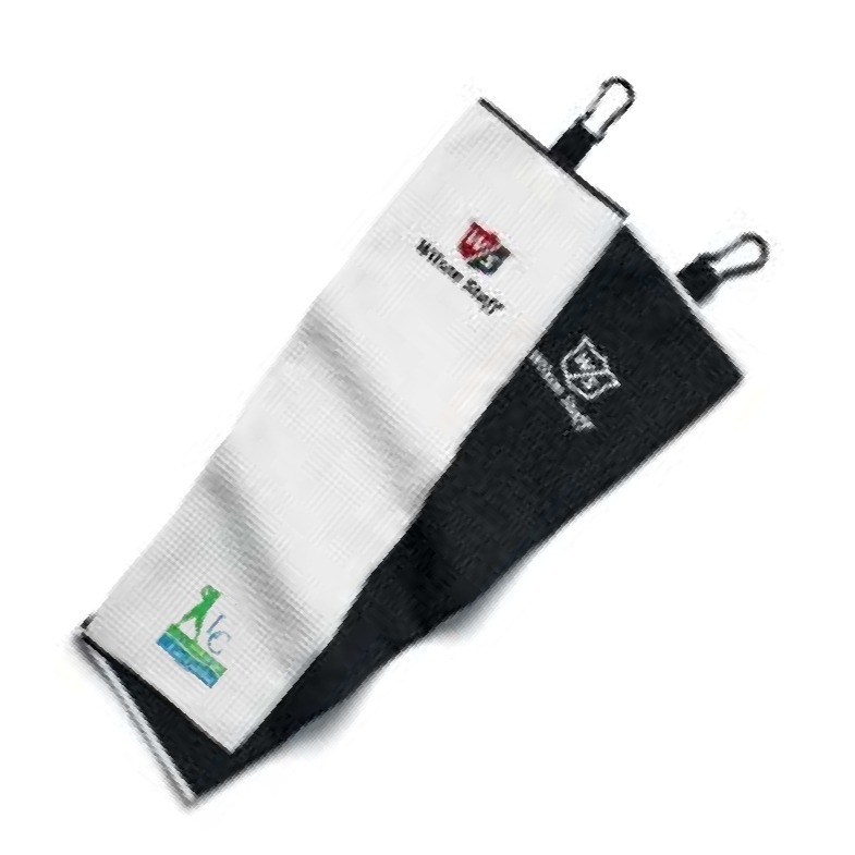 Brug Tri Fold WS logohåndklæde med karabinhage til en forbedret oplevelse